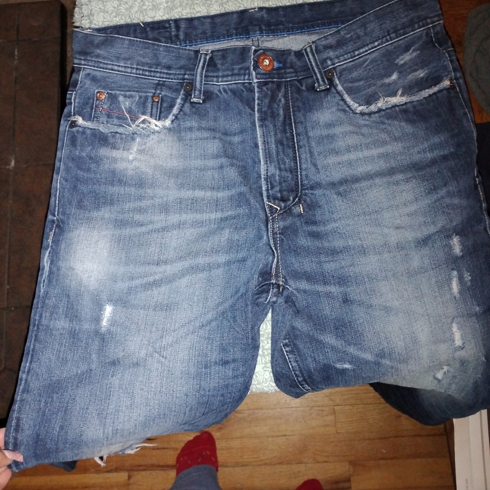 Blue Jeans - Picture 2 of 4